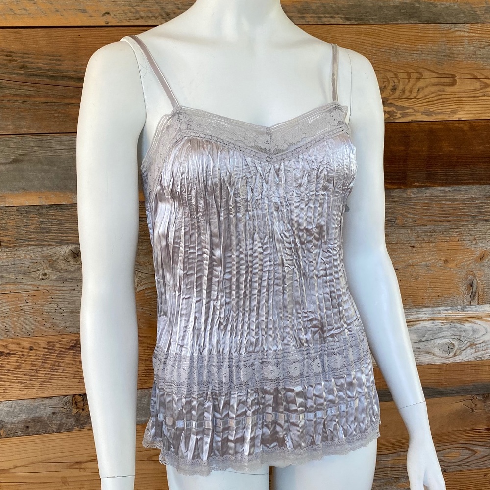 NEVER WORN Silver Crinkle camisole top with lace accents